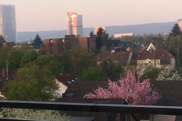 Prenájom bytu 1-izbový 45 m², Königswinterer Str. 156, Bonn Prenájom bytu 1-izbový 45 m², Königswinterer Str. 156, Bonn
