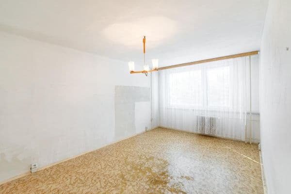 Predaj bytu 3-izbový 63 m², U Krbu, Praha Predaj bytu 3-izbový 63 m², U Krbu, Praha