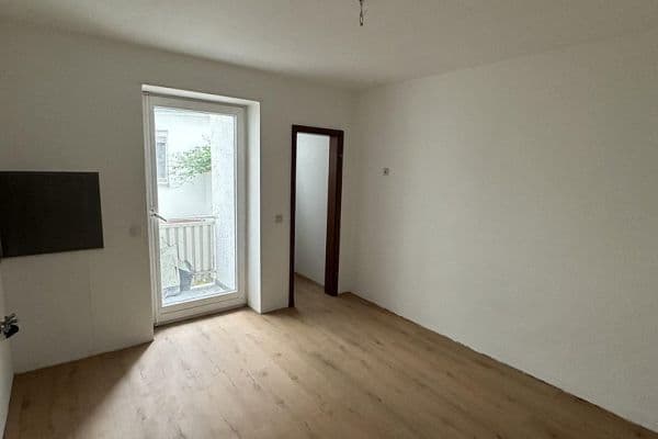 Prenájom bytu 2-izbový 61 m², Mannheim, Bádensko-Wurttembersko Prenájom bytu 2-izbový 61 m², Mannheim, Bádensko-Wurttembersko