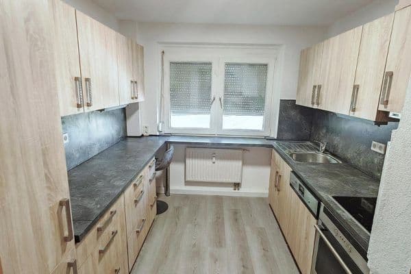 Prenájom bytu 3-izbový 59 m², Karlruher Straße 5, Heilbronn, Bádensko-Wurttembersko Prenájom bytu 3-izbový 59 m², Karlruher Straße 5, Heilbronn, Bádensko-Wurttembersko