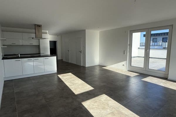 Prenájom bytu 5-izbový 134 m², Würzburger Straße 37, Erlensee Prenájom bytu 5-izbový 134 m², Würzburger Straße 37, Erlensee