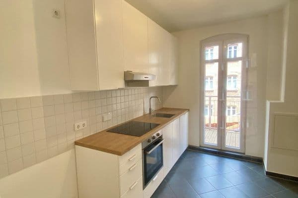 Prenájom bytu 3-izbový 60 m², Reichstr. 0, Nürnberg Prenájom bytu 3-izbový 60 m², Reichstr. 0, Nürnberg