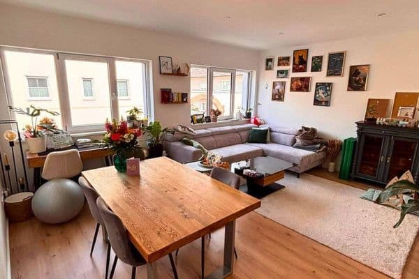 Prenájom bytu 2-izbový 83 m², Breite Straße 56, Großostheim Prenájom bytu 2-izbový 83 m², Breite Straße 56, Großostheim