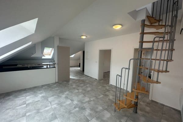 Predaj bytu 3-izbový 77 m², Jana Palacha, Kralupy nad Vltavou Predaj bytu 3-izbový 77 m², Jana Palacha, Kralupy nad Vltavou