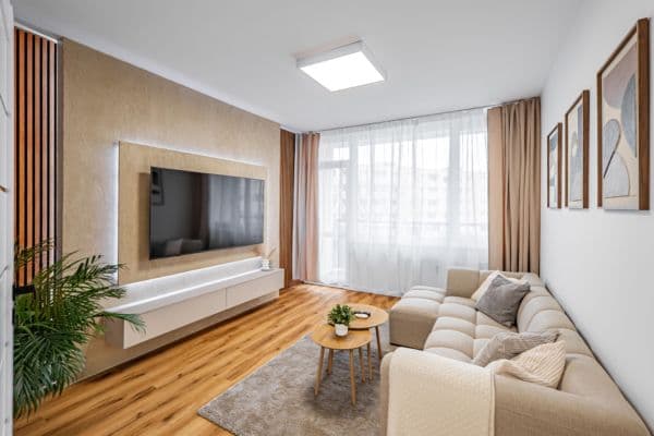 Predaj bytu 2-izbový 60 m², Alej 17. listopadu, Roudnice nad Labem Predaj bytu 2-izbový 60 m², Alej 17. listopadu, Roudnice nad Labem