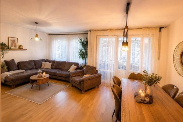 Prenájom bytu 3-izbový 71 m², Taufkirchen, Bavorsko Prenájom bytu 3-izbový 71 m², Taufkirchen, Bavorsko
