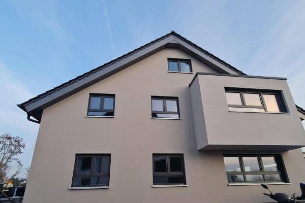 Prenájom bytu 4-izbový 141 m², Bischofsheim Prenájom bytu 4-izbový 141 m², Bischofsheim