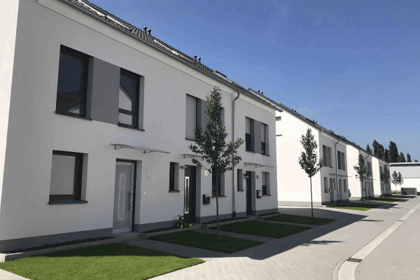Predaj domu 148 m², pozemek 1.800 m², Am Kapellenberg 5-8, Saulheim Predaj domu 148 m², pozemek 1.800 m², Am Kapellenberg 5-8, Saulheim