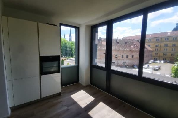 Prenájom bytu 2-izbový 67 m², Dobrovského, Olomouc Prenájom bytu 2-izbový 67 m², Dobrovského, Olomouc