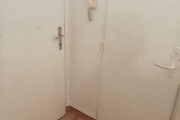 Prenájom bytu 1-izbový 29 m², Na Okrouhlíku, Pardubice, Pardubický kraj Prenájom bytu 1-izbový 29 m², Na Okrouhlíku, Pardubice, Pardubický kraj