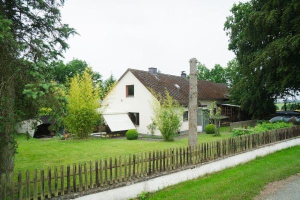 Predaj domu 130 m², pozemek 14.446 m², Verbandsgemeinde Simmern-Rheinböllen Predaj domu 130 m², pozemek 14.446 m², Verbandsgemeinde Simmern-Rheinböllen