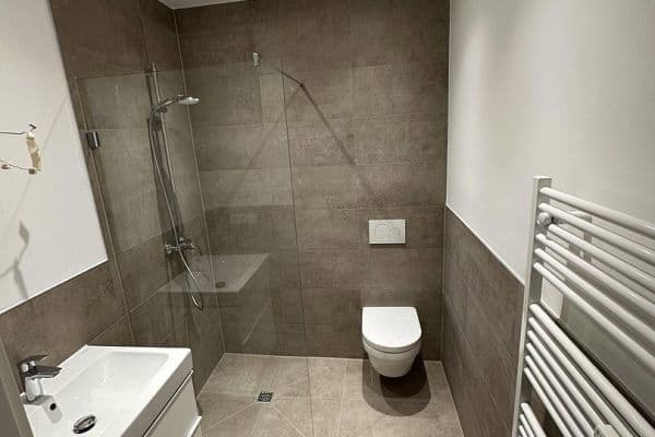 Prenájom bytu 3-izbový 65 m², Alfterer Straße 17, Bonn Prenájom bytu 3-izbový 65 m², Alfterer Straße 17, Bonn