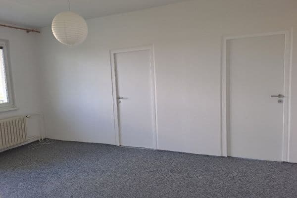 Prenájom bytu 3-izbový 61 m², Dělnická, Olomouc, Olomoucký kraj Prenájom bytu 3-izbový 61 m², Dělnická, Olomouc, Olomoucký kraj