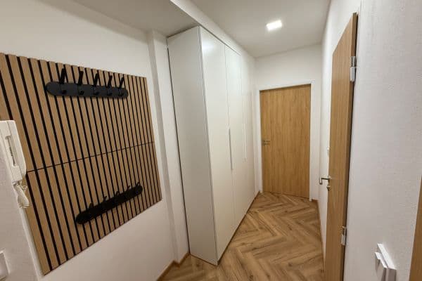 Prenájom bytu 2-izbový 54 m², Kamenická, Děčín Prenájom bytu 2-izbový 54 m², Kamenická, Děčín