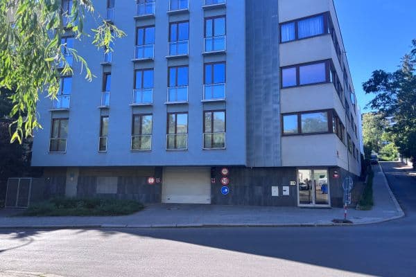 Prenájom garáže 14 m², Na Rozdílu, Praha Prenájom garáže 14 m², Na Rozdílu, Praha