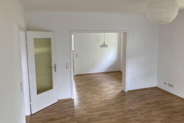 Prenájom bytu 3-izbový 90 m², Bruchsal Prenájom bytu 3-izbový 90 m², Bruchsal