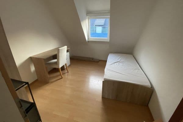 Prenájom bytu 12 m², Stuttgart, Bádensko-Wurttembersko Prenájom bytu 12 m², Stuttgart, Bádensko-Wurttembersko