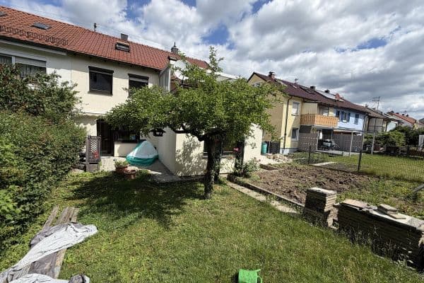 Predaj domu 153 m², pozemek 350 m², Birkhahnstraße 21, Waiblingen Predaj domu 153 m², pozemek 350 m², Birkhahnstraße 21, Waiblingen