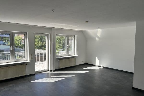 Prenájom bytu 3-izbový 102 m², Dietzenbach Prenájom bytu 3-izbový 102 m², Dietzenbach