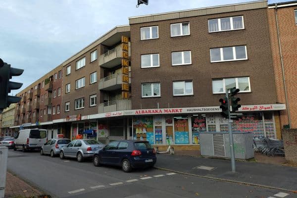 Prenájom bytu 4-izbový 114 m², Lehrerstraße 35, Duisburg Prenájom bytu 4-izbový 114 m², Lehrerstraße 35, Duisburg