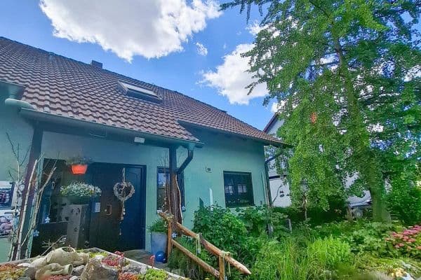 Predaj domu 226 m², pozemek 546 m², Fußgönheim Predaj domu 226 m², pozemek 546 m², Fußgönheim