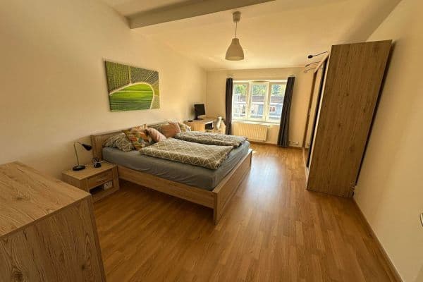 Prenájom bytu 4-izbový 129 m², Ke Krči, Praha Prenájom bytu 4-izbový 129 m², Ke Krči, Praha