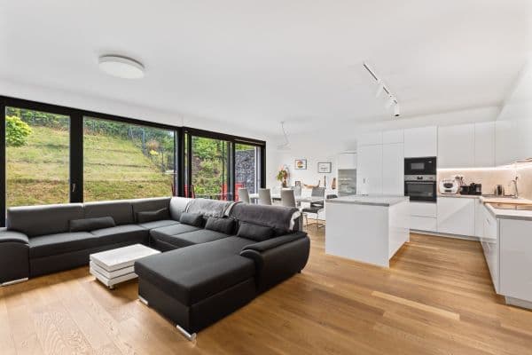Prenájom domu 217 m², pozemok 108 m², Nyklíčkova, Praha Prenájom domu 217 m², pozemok 108 m², Nyklíčkova, Praha