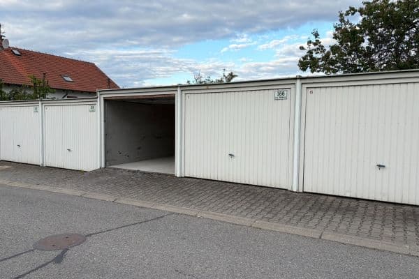 Prenájom garáže 16 m², Brno Prenájom garáže 16 m², Brno
