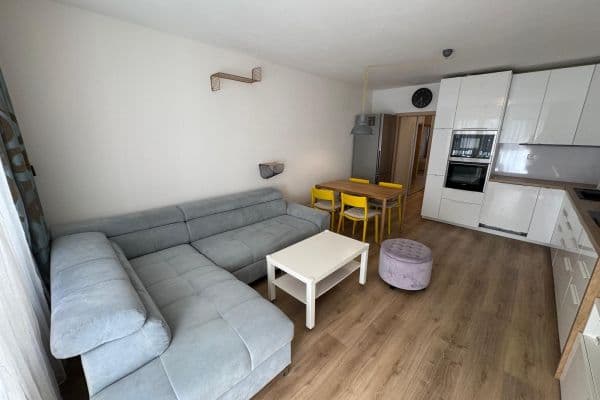 Prenájom bytu 3-izbový 67 m², Dačického, Praha Prenájom bytu 3-izbový 67 m², Dačického, Praha