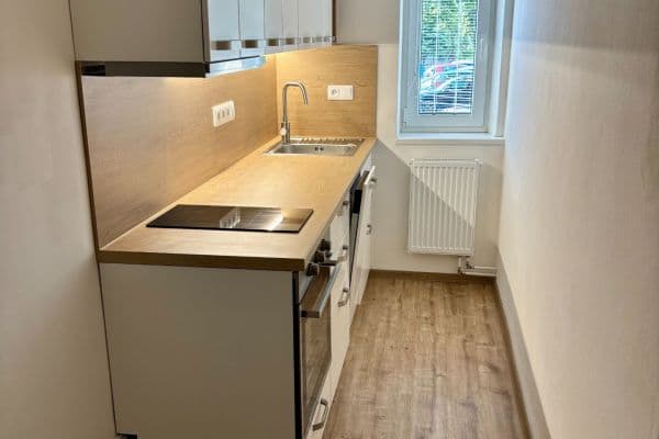Prenájom bytu 2-izbový 48 m², Tylova, Břeclav Prenájom bytu 2-izbový 48 m², Tylova, Břeclav