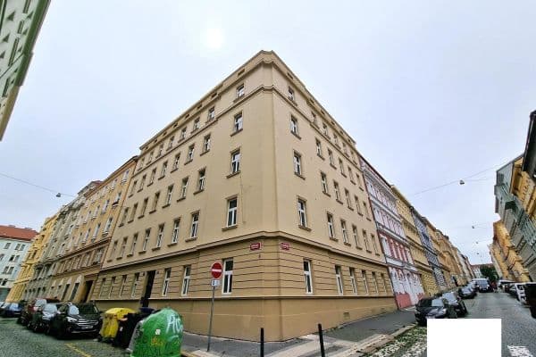 Prenájom bytu 1-izbový 12 m², Umělecká, Prague Prenájom bytu 1-izbový 12 m², Umělecká, Prague
