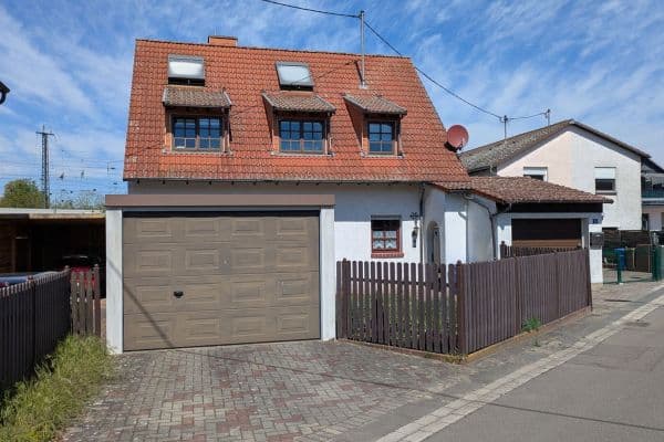 Predaj domu 160 m², pozemek 539 m², Ludwigshafen am Rhein Predaj domu 160 m², pozemek 539 m², Ludwigshafen am Rhein