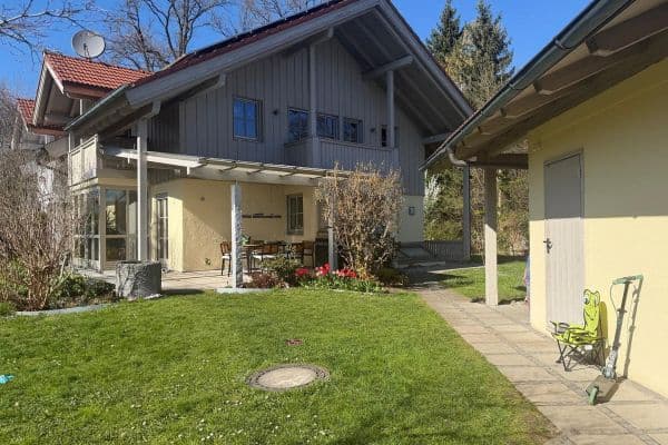 Prenájom domu 145 m², pozemok 546 m², Kolbermoor, Bavorsko Prenájom domu 145 m², pozemok 546 m², Kolbermoor, Bavorsko