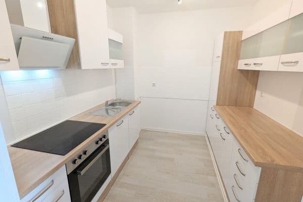 Prenájom bytu 2-izbový 67 m², Woogstraße 36, Neuhofen Prenájom bytu 2-izbový 67 m², Woogstraße 36, Neuhofen
