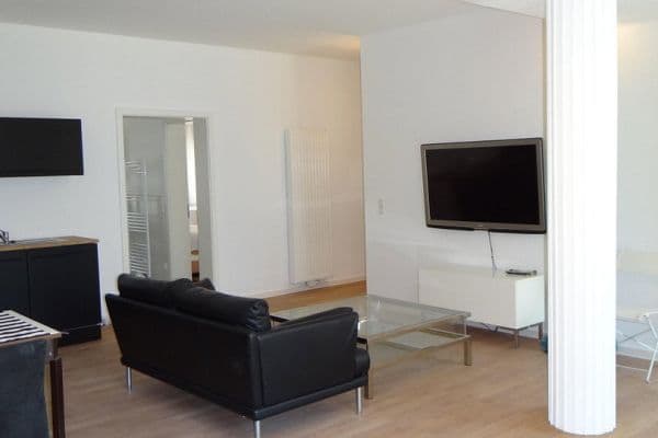Prenájom bytu 3-izbový 88 m², Herdweg 35, Stuttgart, Bádensko-Wurttembersko Prenájom bytu 3-izbový 88 m², Herdweg 35, Stuttgart, Bádensko-Wurttembersko