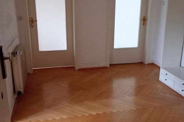 Prenájom bytu 4-izbový 121 m², Köln Prenájom bytu 4-izbový 121 m², Köln