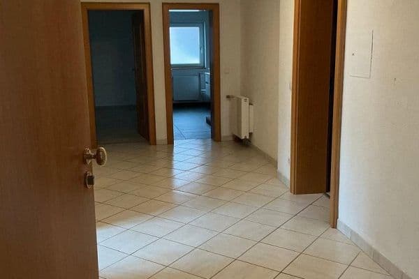 Predaj bytu 4-izbový 120 m², Forst Predaj bytu 4-izbový 120 m², Forst