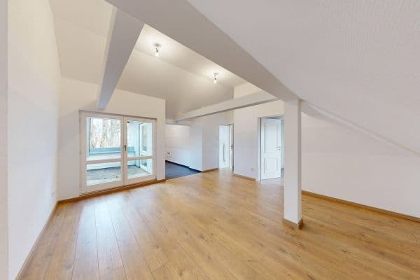 Prenájom bytu 2-izbový 39 m², Höfenerstraße 99, Nürnberg Prenájom bytu 2-izbový 39 m², Höfenerstraße 99, Nürnberg