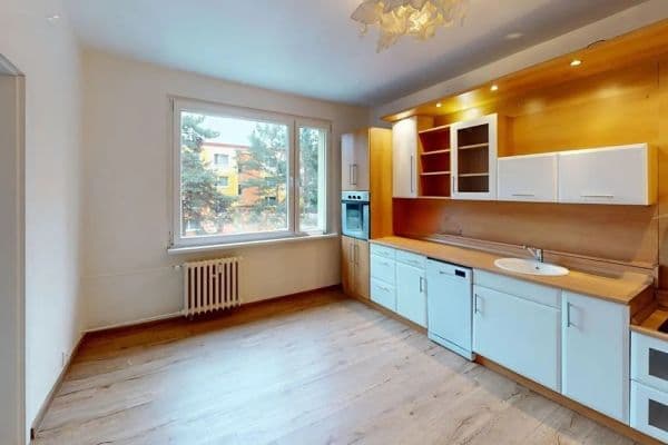 Predaj bytu 1-izbový 35 m², Sídliště Za Chlumem, Bílina Predaj bytu 1-izbový 35 m², Sídliště Za Chlumem, Bílina
