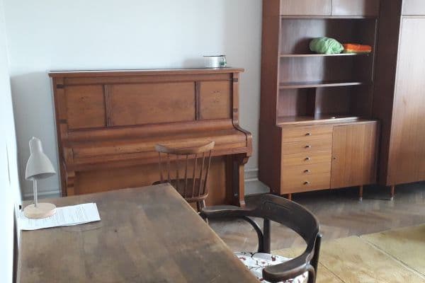 Prenájom bytu 3-izbový 90 m², U Trati, Praha Prenájom bytu 3-izbový 90 m², U Trati, Praha