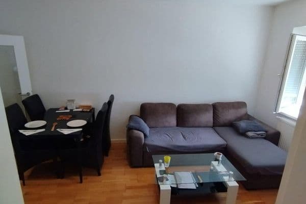Prenájom bytu 2-izbový 42 m², Frankfurt am Main Prenájom bytu 2-izbový 42 m², Frankfurt am Main
