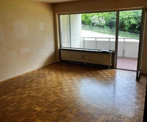 Prenájom bytu 3-izbový 74 m², Höhenberger Straße 21, Köln, Severné Porýnie - Westfálsko Prenájom bytu 3-izbový 74 m², Höhenberger Straße 21, Köln, Severné Porýnie - Westfálsko
