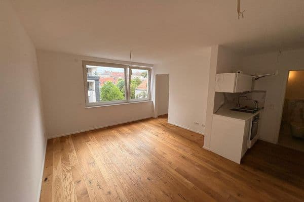 Prenájom bytu 2-izbový 36 m², Oberlindau 79, Frankfurt am Main Prenájom bytu 2-izbový 36 m², Oberlindau 79, Frankfurt am Main