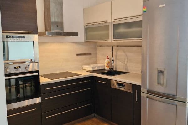 Prenájom bytu 2-izbový 46 m², Václava Trojana, Praha Prenájom bytu 2-izbový 46 m², Václava Trojana, Praha