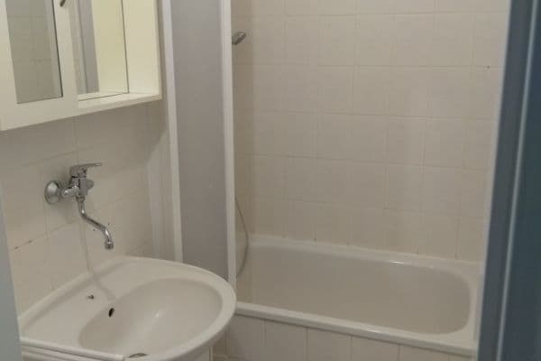 Prenájom bytu 2-izbový 39 m², Bryksova, Praha Prenájom bytu 2-izbový 39 m², Bryksova, Praha