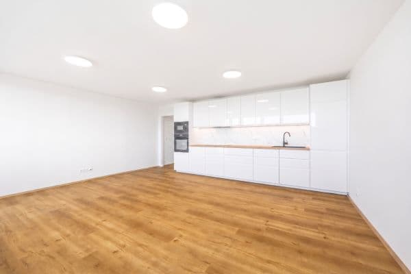 Predaj bytu 3-izbový 80 m², Daškova, Praha Predaj bytu 3-izbový 80 m², Daškova, Praha