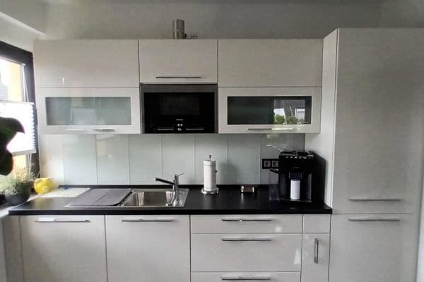 Prenájom bytu 2-izbový 60 m², Köln Prenájom bytu 2-izbový 60 m², Köln