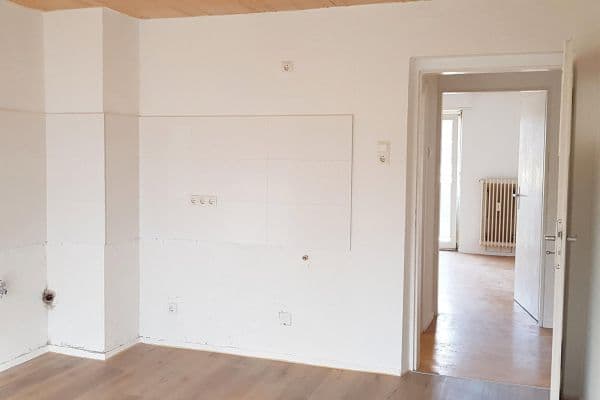 Prenájom bytu 2-izbový 47 m², Ludwigshafen, Porýnie-Falcko Prenájom bytu 2-izbový 47 m², Ludwigshafen, Porýnie-Falcko