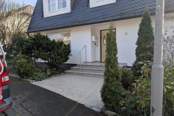 Predaj domu 162 m², pozemek 461 m², Wiesbaden Predaj domu 162 m², pozemek 461 m², Wiesbaden