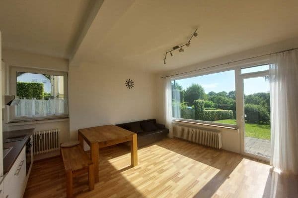 Prenájom bytu 2-izbový 47 m², Overath Prenájom bytu 2-izbový 47 m², Overath